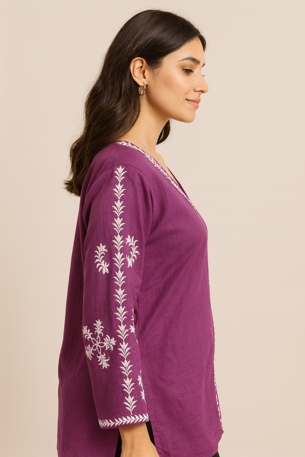 Ethnic Cotton Flex Kurta with Floral Sleeve Embroidery – Trendy Women’s Wear - Image 3