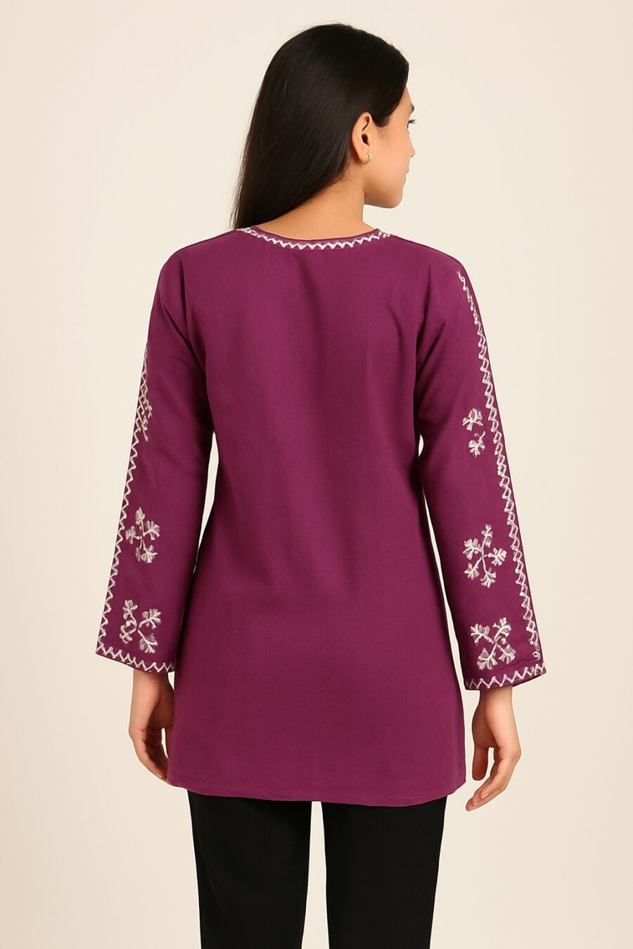 Ethnic Cotton Flex Kurta with Floral Sleeve Embroidery – Trendy Women’s Wear